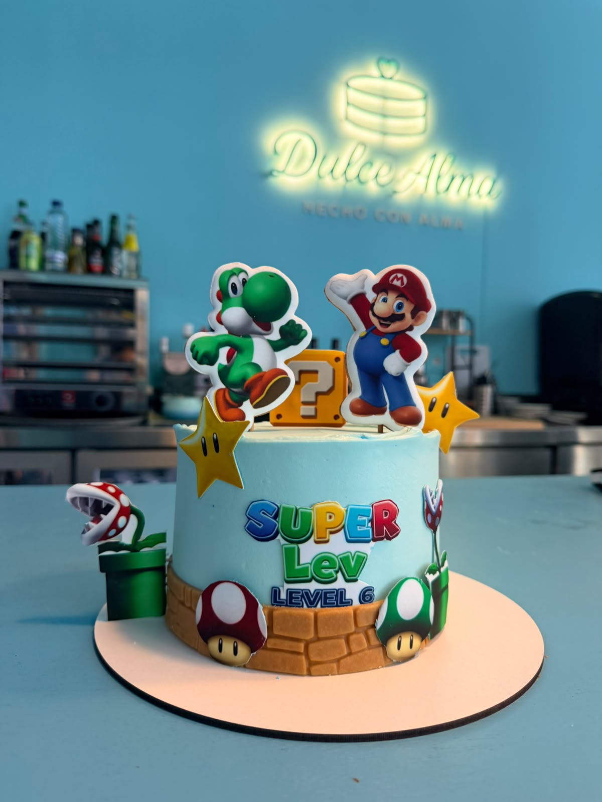 Example of a custom cake made by Dulce Alma Bakery